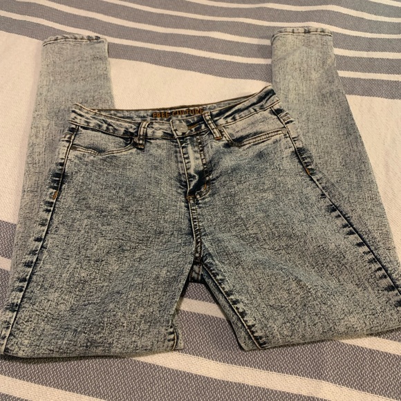 FREE CULTURE jeans. Skinny, high rise. - Picture 3 of 12